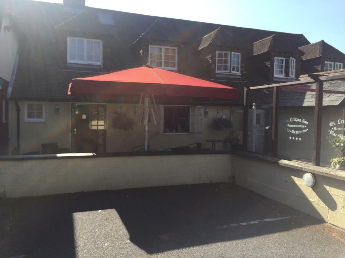 The St Crispin Inn Worth  外观 照片